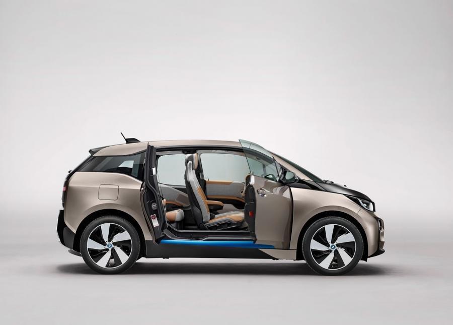  BMW i3 2014 года  (фото 194 из 240)